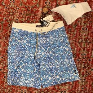 NWT Johnnie O Board Shorts size 12